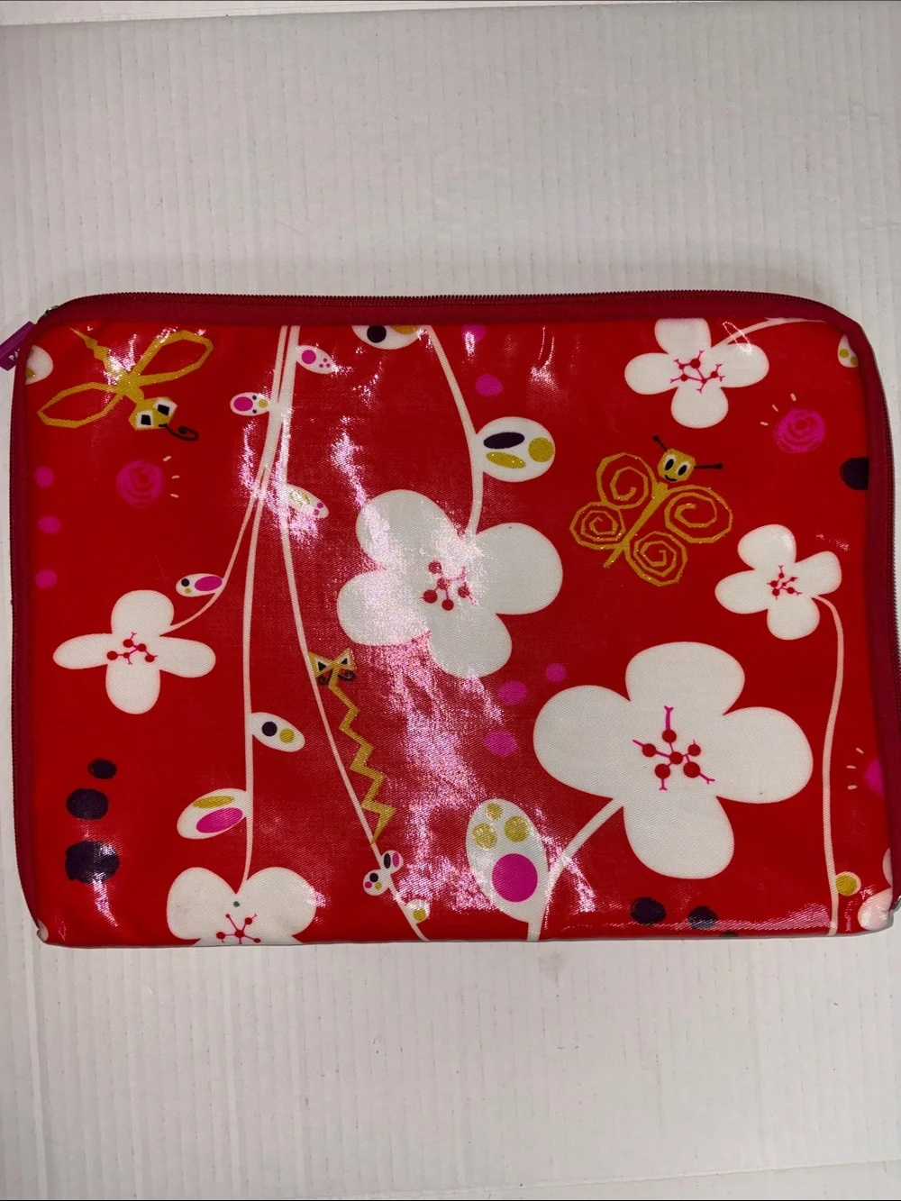 Pylones Paris Vinyl Laptop Case Pink Red Zip Closure
